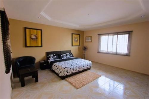 Number 95 Suites Lagos Exterior photo